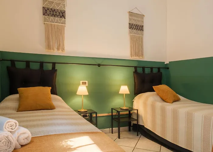 アパート Free Parking - Comfort Tra Fiera E Centro ボローニャ